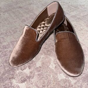 Birdies Women’s 9 The Starling Velvet Slip On Loafer Flats Shoes